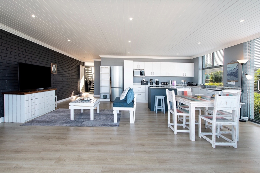 To Let 1 Bedroom Property for Rent in Dana Bay Western Cape